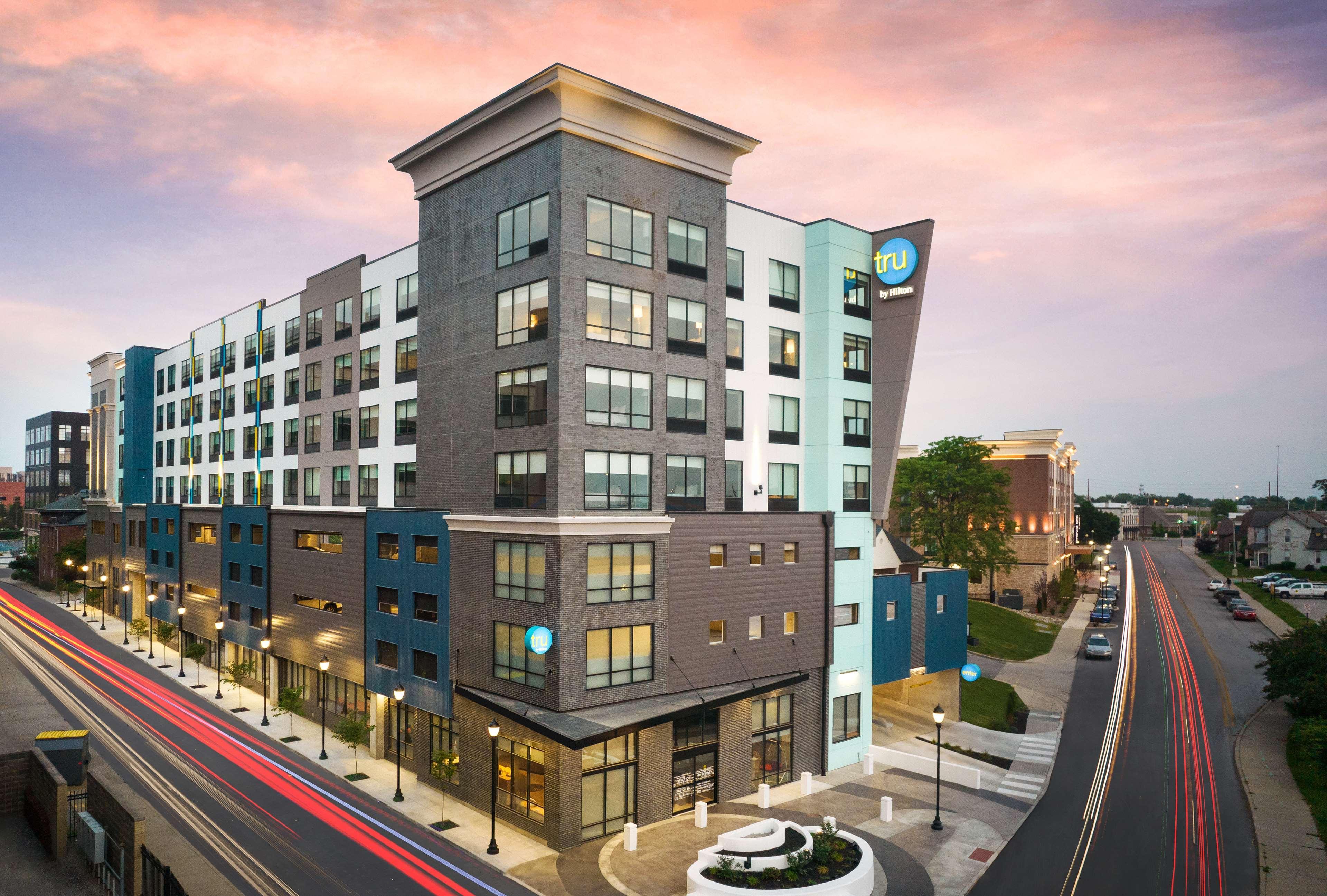 Tru By Hilton Indianapolis Downtown, In Hotel Exterior photo